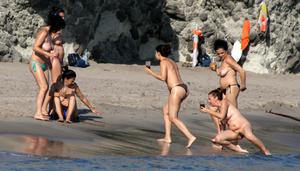 Nudists family 누드 해변