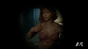 Rihanna – Shower Scene in ‘Bates Motel S05E06