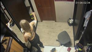 Girls change clothes in the apartment