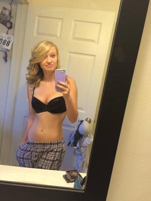 Adorable Blonde Selfie Teen Sexy Nude Pics And Clips