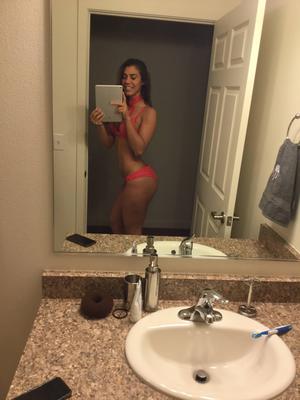 Sexy American Nude Mirrors And Selfies At Home