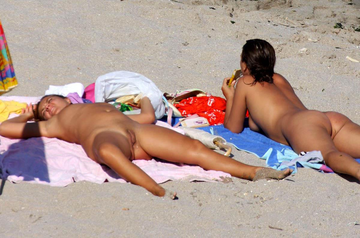 Nudismo - vama-veche-beach - cocozella (18+)