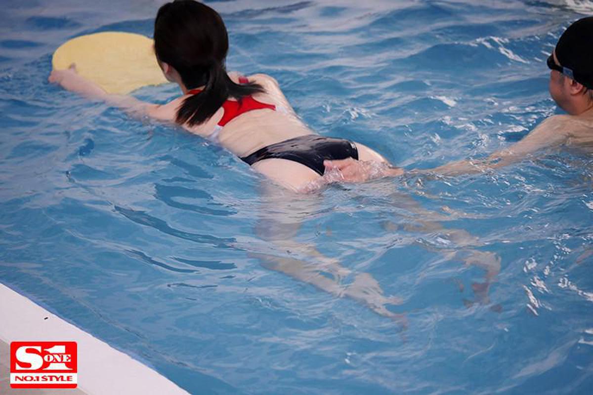 SSNI-507 泳裝人妻無限量泳池騷擾者奧田咲希
