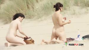 18 years old damsel naturist at strand
