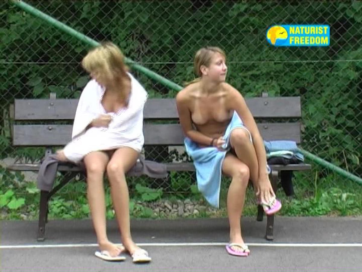 Family Pure Nudism Girls Summer Afternoon vol.1