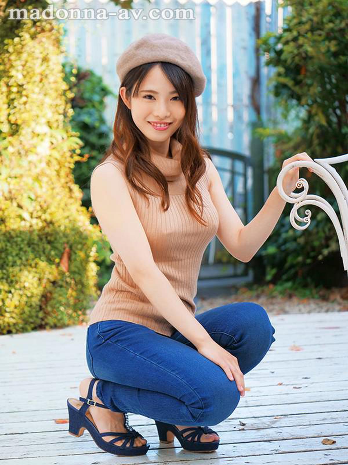 6000Kbps FHD JUL-136 A beautiful woman who decorates the magazine of a certain housewife is a parent-child model full of breast milk. Aimi 27 years old AV Debut-! # Magazine mom model # Latest AV trends