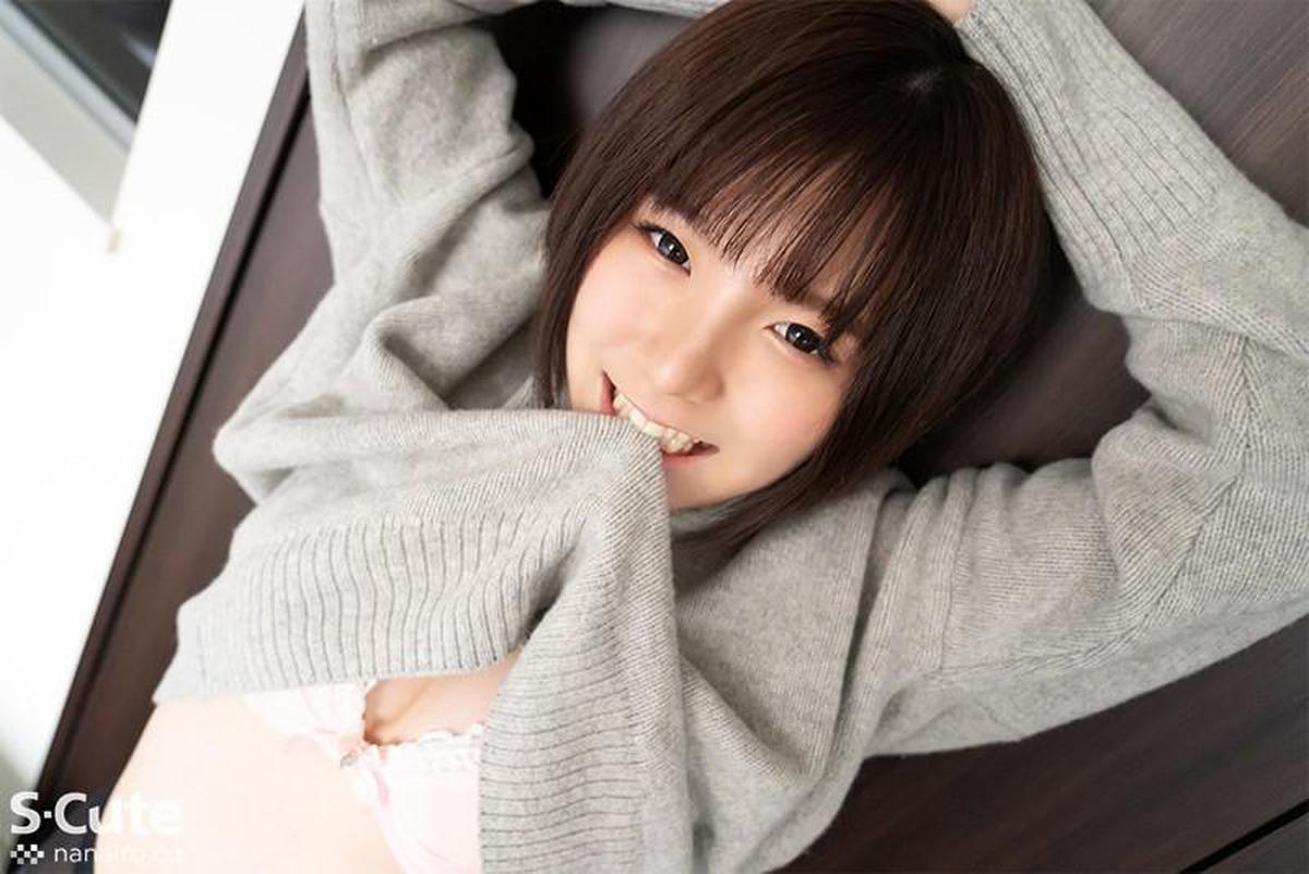 SQTE-297 Hikaru-chan, que tiene una linda sonrisa, era una chica sencilla que suplicaba por Ikitai cuando estaba impaciente. Hikaru Takashiro