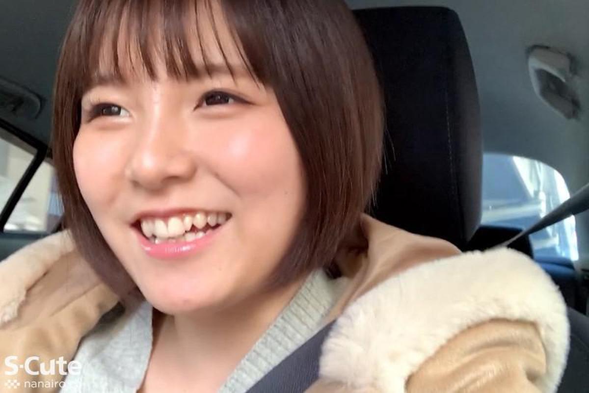 SQTE-297 Hikaru-chan, die ein süßes Lächeln hat, war ein unkompliziertes Mädchen, das um Ikitai bettelte, wenn sie ungeduldig war. Hikaru Takashiro