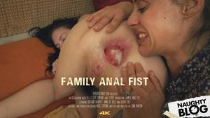 Perverse Family - Family Anal Fist