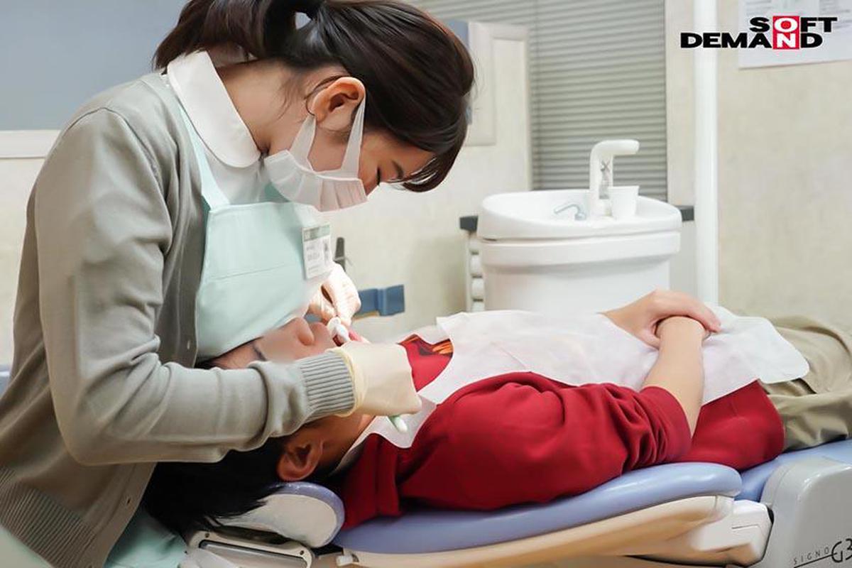 107SENN-018 Стоматологическая клиника Шота Г-н Такарада, популярный ассистент стоматолога с большой грудью, Монами Такарада Манами Оура