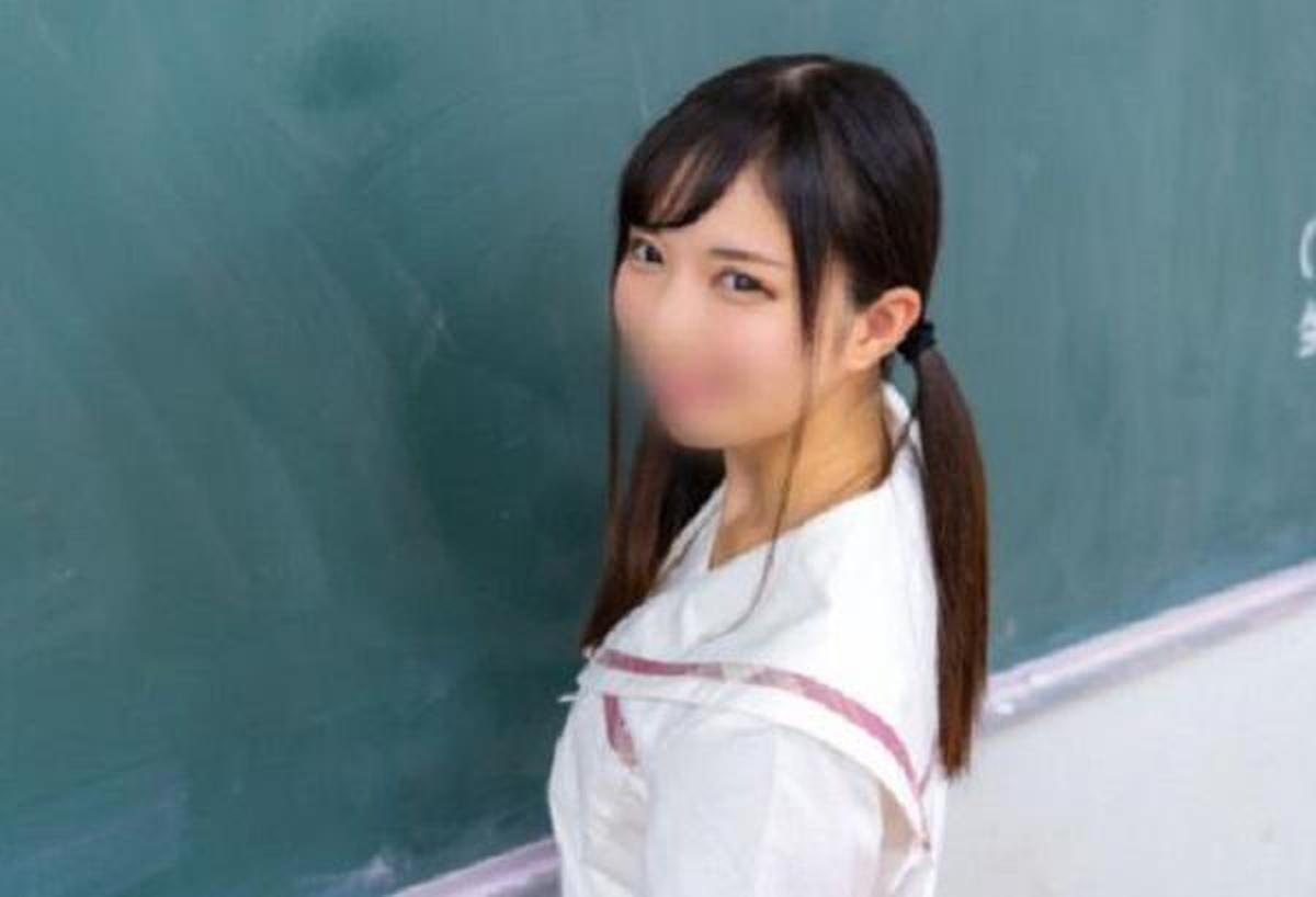 FC2-PPV 1552608 教室監獄偶像臉美麗的乳房 E 杯 Honoka-chan Gakuen 的偶像被三個演員扔，被戴上手銬和陰道射精