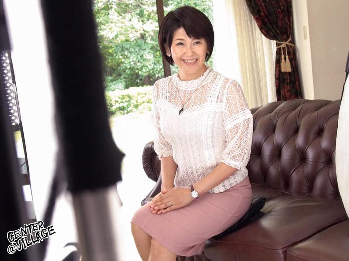 6000Kbps FHD JRZE-009 Dokumentasi Pemotretan Pertama Lima Puluh Istri Miyuki Aoyama