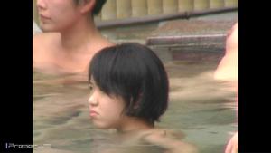 aqbj006-011 【露天風呂最高峰】透き通るような白い肌と桃色乳首のメガネ少女
