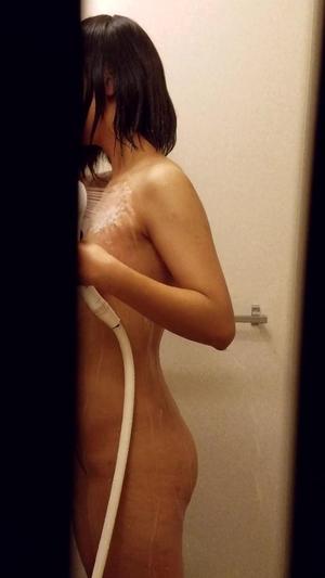 Japanise teens showering