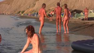青少年裸体主义者 Koktebel 和 Fox Bay 15