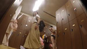 shilugenyishi15 Memoir, changing room ○ Shooting] -In the middle of adolescence, a trio of people around the age-