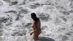 Blacks Beach-Plump Nudist