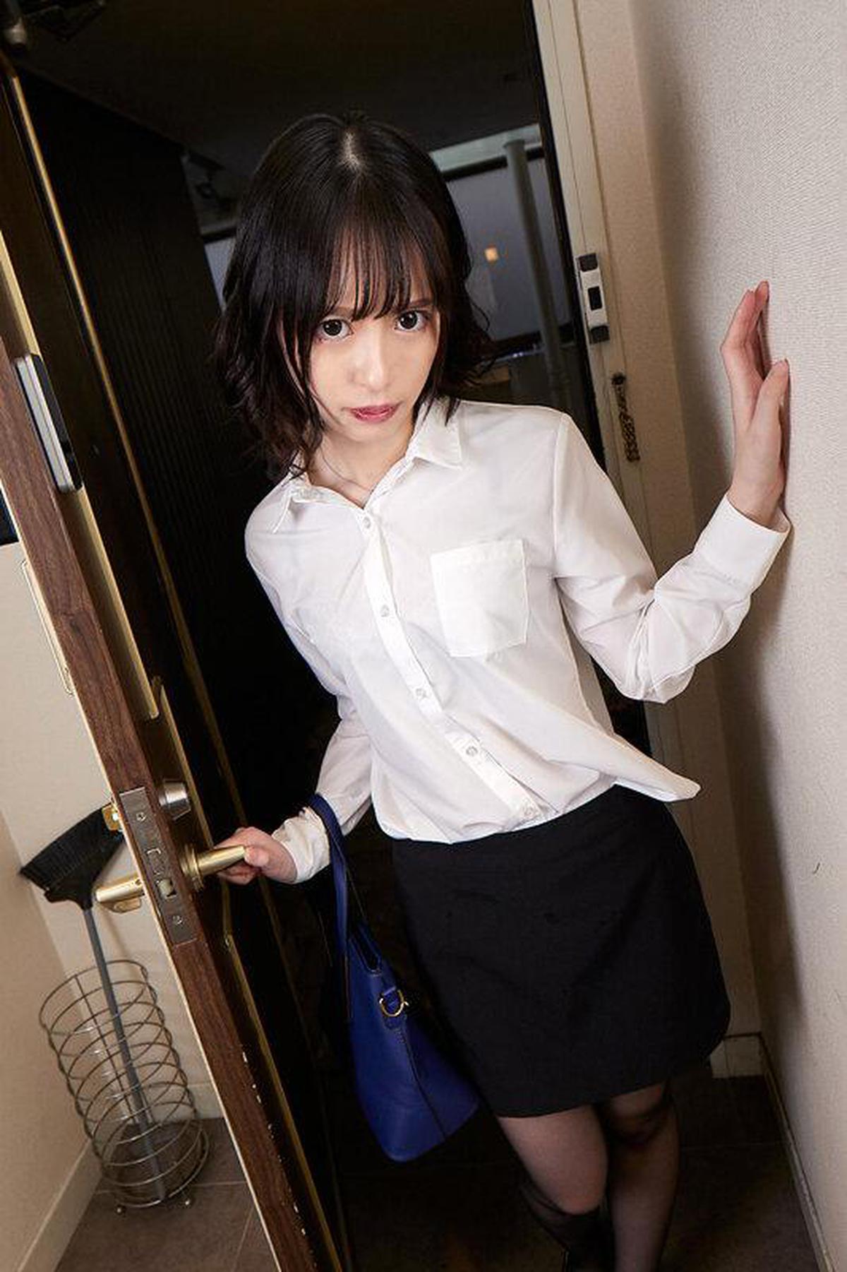 VRKM-444 [4KVR] If you go against it, the university recommendation will be cancelled! !! Homeroom teacher tame boys threatening mount cowgirl at the front door of a home visit Yui Tenma