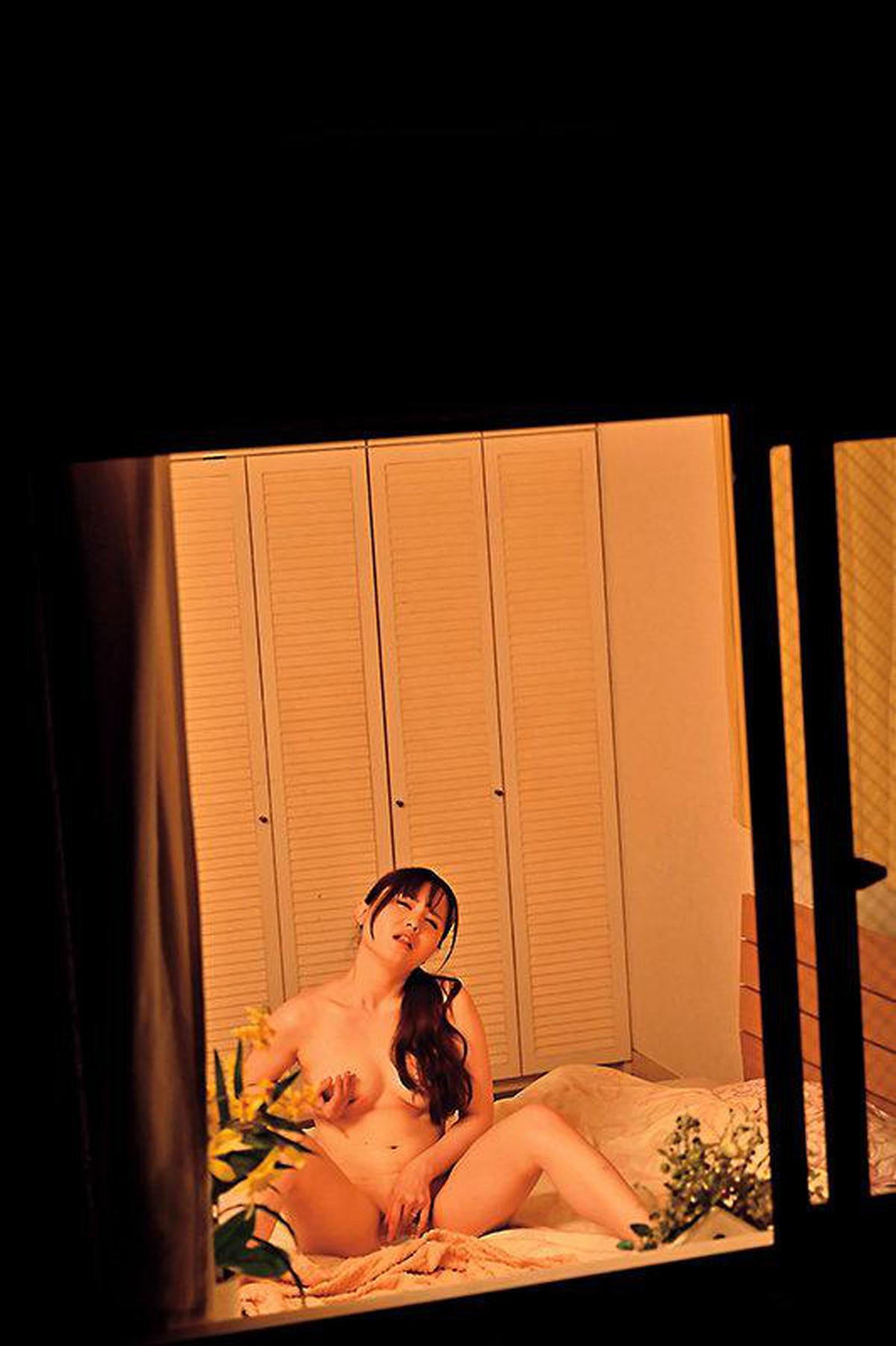 6000Kbps FHD HZGD-208 Esposa frustrada de Tadaman que seduce a una virgen LGBT que vive en la habitación opuesta "¿Te gustaría insertarlo en el mako de una chica?" Miki Maejima