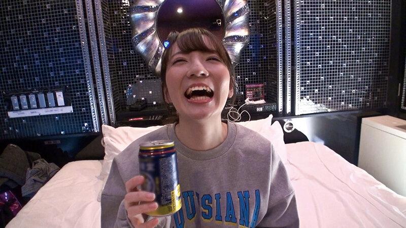COGM-011 Ringan dan halus Ko-chan (Irojiro) dan sekpa karaoke sepuasnya yang tampak terbang seperti dandelion