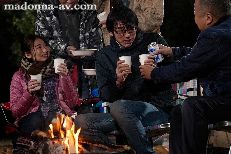 6000Kbps FHD JUQ-017 Town Camp NTR Wife's Creampie plusieurs fois dans la tente [Attention à la lecture] Vidéo cocu Jun Suehiro