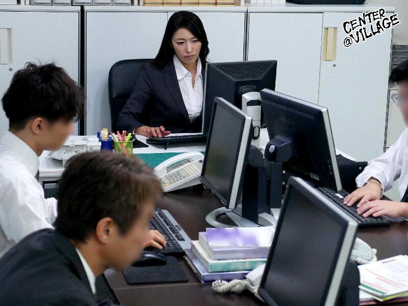 4K MESU-096 Overtime Sex Creampie Office With Aunt Female Boss Reiko Kobayakawa