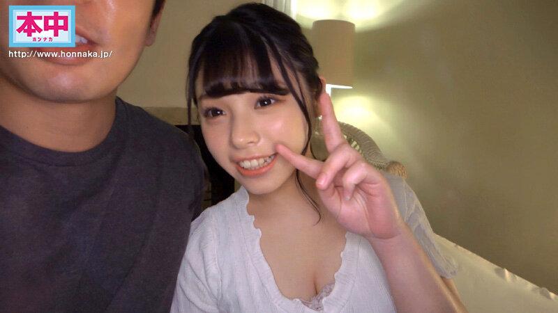 HMN-225 Rookie 18 Jahre alt Ein süßes schönes Mädchen aus Kansai mit strahlenden Smiley-Augen Eine College-Studentin Echter Creampie AV-Debüt Kurumi Ayame