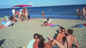 Playa nudista - caliente exhibicionistas orgía pública
