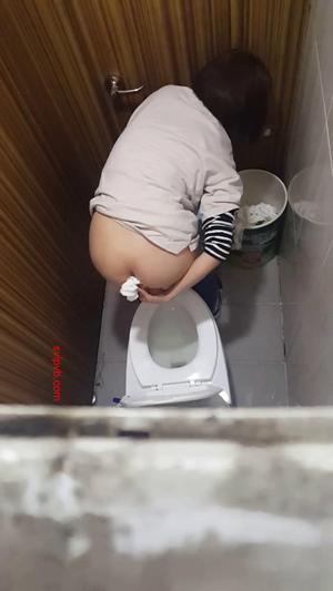 Public women toilet 1