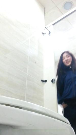 15135741 «¡Más de 20 personas!» Baño de mujeres en cierta universidad en Busan, Corea del Sur. . . ① 彡 Solo las chicas lindas son senbatsu