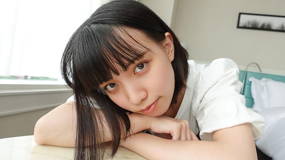 GAREA 864 eru A baby-faced slender girl's mouth is low-key and loud at the bottom