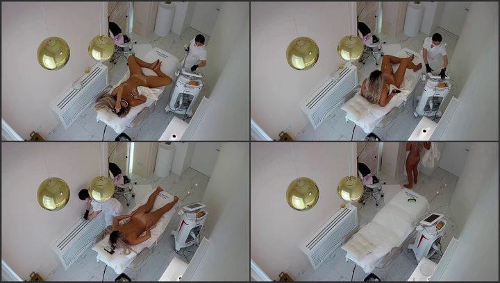 Spying on gorgeous woman becoming hairless in beauty salon