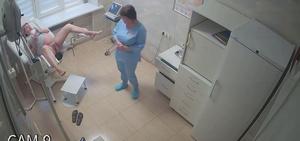 Vaginal exam women in maternity hospital 37