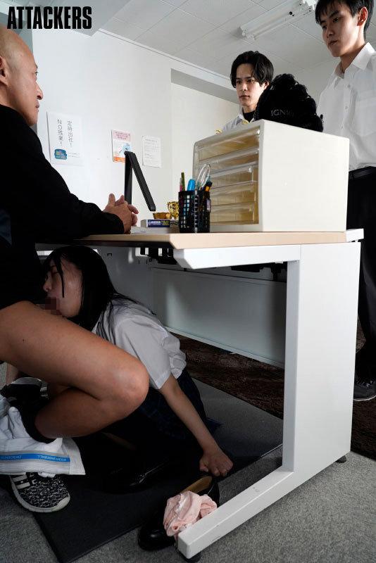 中国 SUB SAME-045 棒球部的女经理每天都被顾问老师性侵。丸井萌香