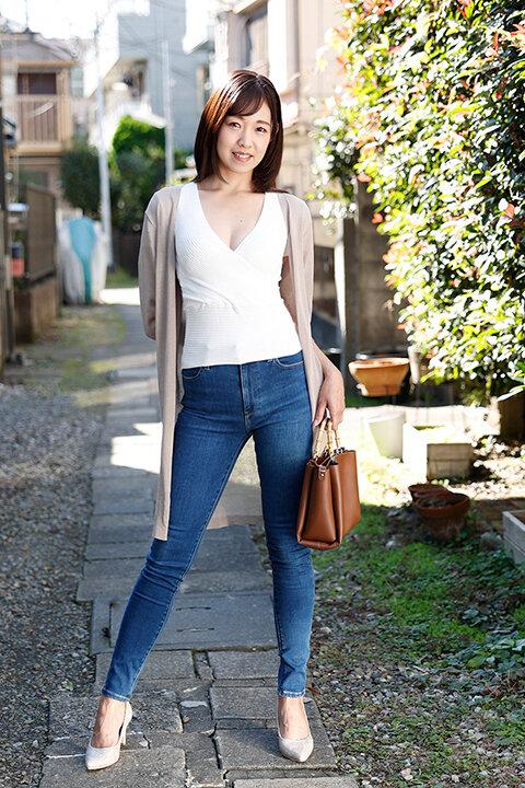 GOJU-228 Japans geilste spritzende masochistische Ehefrau mit Japans bester Schönheit und bestem Stil hat Miscon Awards erlebt. Eine wundersame schöne Hexe Kasumi 42 Jahre alt Hanaki Shirakawa