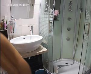 Voyeur spying on his gorgeous naked sister after shower