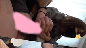 A 19-year-old baby-faced college girl who loves my melody gives a handjob three times☆