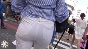 [FHD high quality] White pants and full back plump celebrity