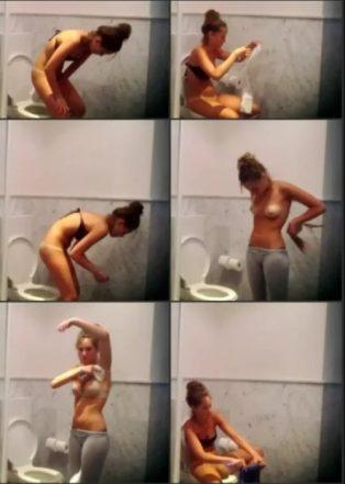 Spying on elegant and beautiful woman in toilet