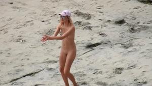 Amazing nudist girl is handy with frisbee