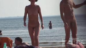 Spying an entire nudist family