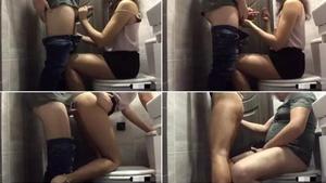 Sex in the toilet of a nightclub on a hidden camera