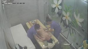 Spying a naked girl during real massage