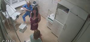 Vaginal exam women in maternity hospital 38