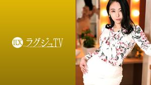 Reducing Mosaic 259LUXU-1397 Luxury TV 1384 "I wanted to experience Japan before leaving..." The president's wife who wants to be cuckolded plays with fire for the last time on Luxury TV! ? With her seemingly bottomless sexual desire and mature sexual skills, she can drain even male actors! In addition, she tastes other people's dicks with her soft and lascivious body, and exposes her instinctive sex in front of the camera!