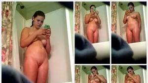Spying on naked sister texting someone in bathroom