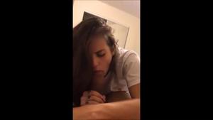 Guy fucks his girlfriend on webcam